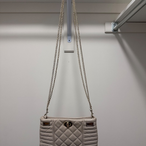 Guess by Marciano Chain Bag - Picture 2 of 3